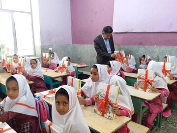 بیش از ۳۵ هزار دانش آموز استان اردبیل در مدارس غیردولتی تحصیل میکنند
